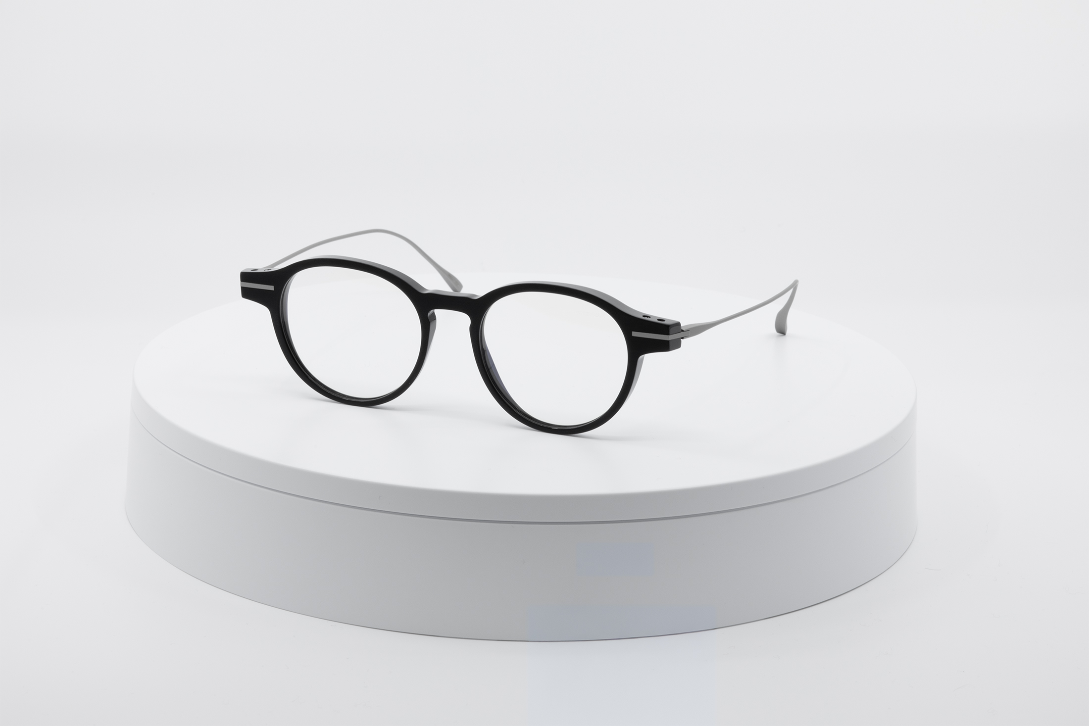 Sep·42 — Black Sand angled